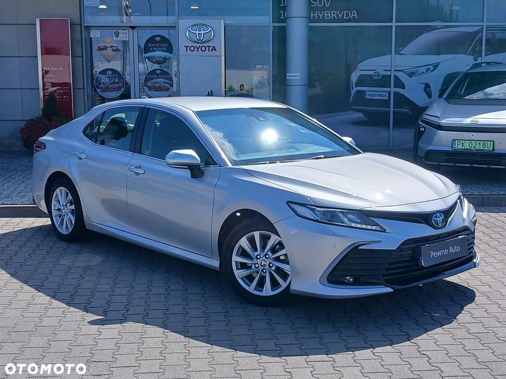 Toyota Camry 2.5 Hybrid Comfort CVT - 1