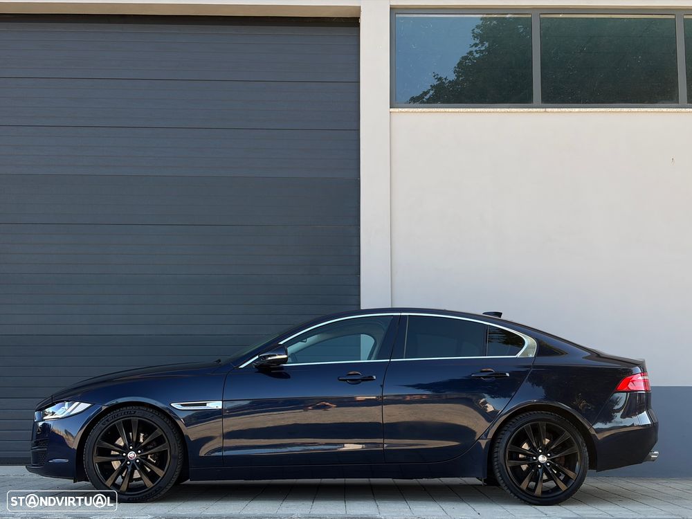 Jaguar XE 2.0 D Portfolio Aut. - 8