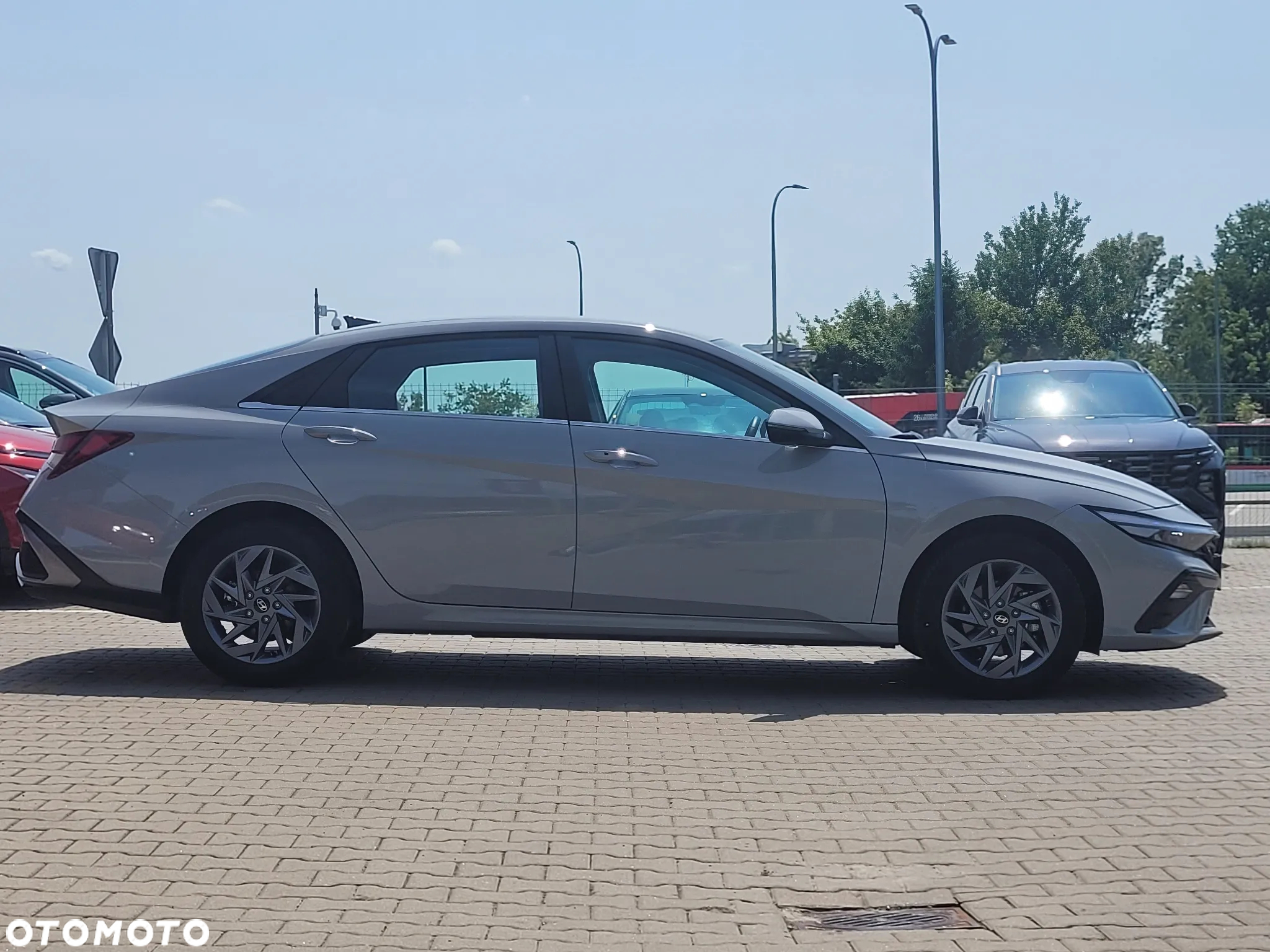 Hyundai Elantra 1.6 Smart CVT - 8