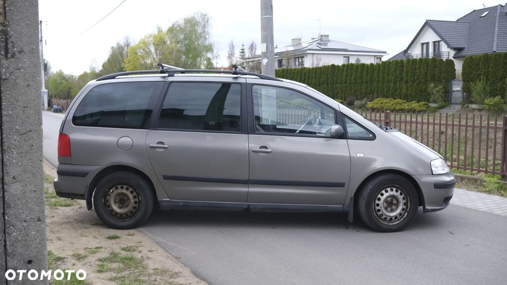 Seat Alhambra 1.9 TDI Allrad Signo - 2