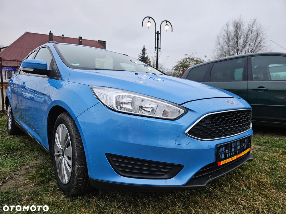 Ford Focus 1.0 EcoBoost Start-Stopp-System COOL&CONNECT DESIGN - 11