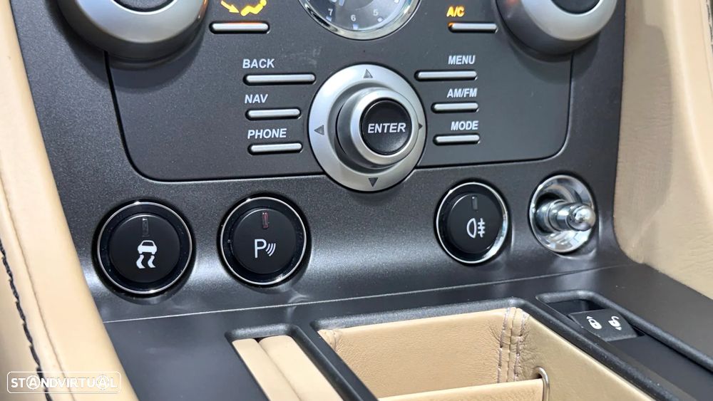 Aston Martin Vantage Roadster V8 Sportshift - 27