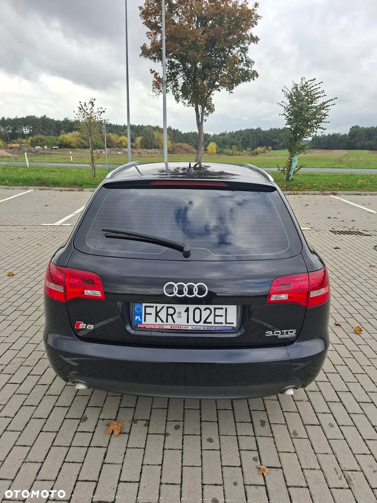 Audi A6 - 6
