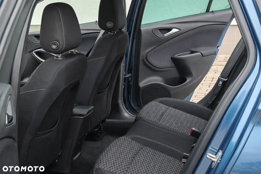 Opel Astra 1.6 CDTI DPF ecoFLEX TourerStart/Stop Exklusiv - 16