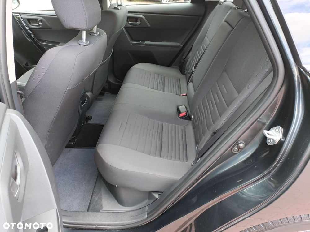 Toyota Auris Hybrid 135 Comfort - 11