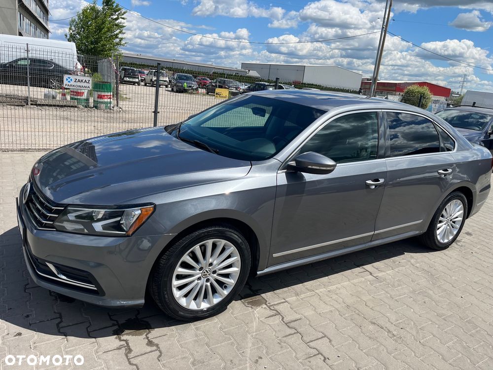Volkswagen Passat 1.8 TSI BMT Highline DSG - 1