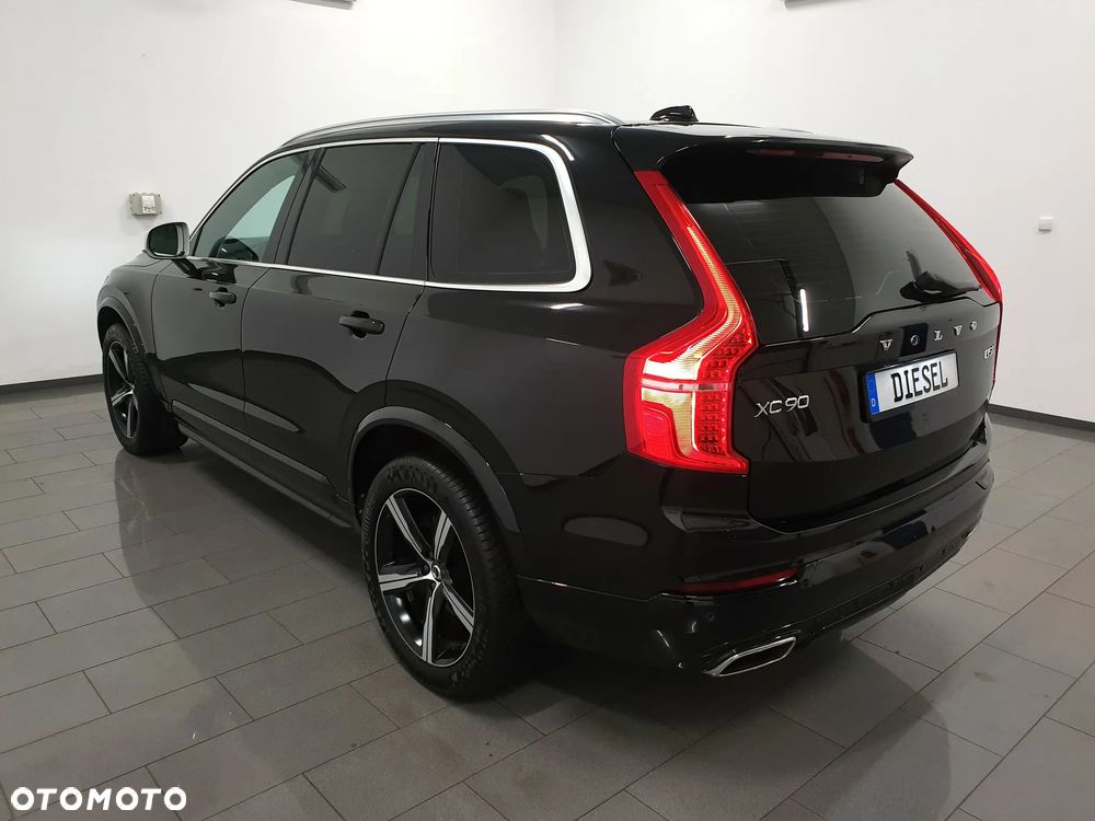 Volvo XC 90 D5 AWD R-Design - 4