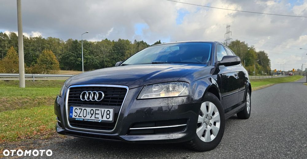 Audi A3 Sportback - 1