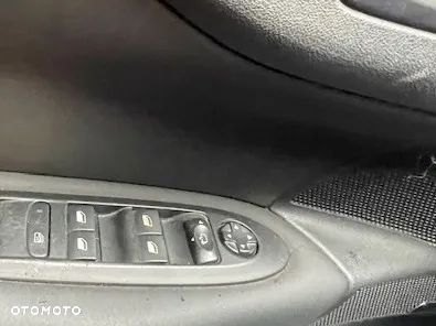 Citroën C4 HDi 115 Selection - 13