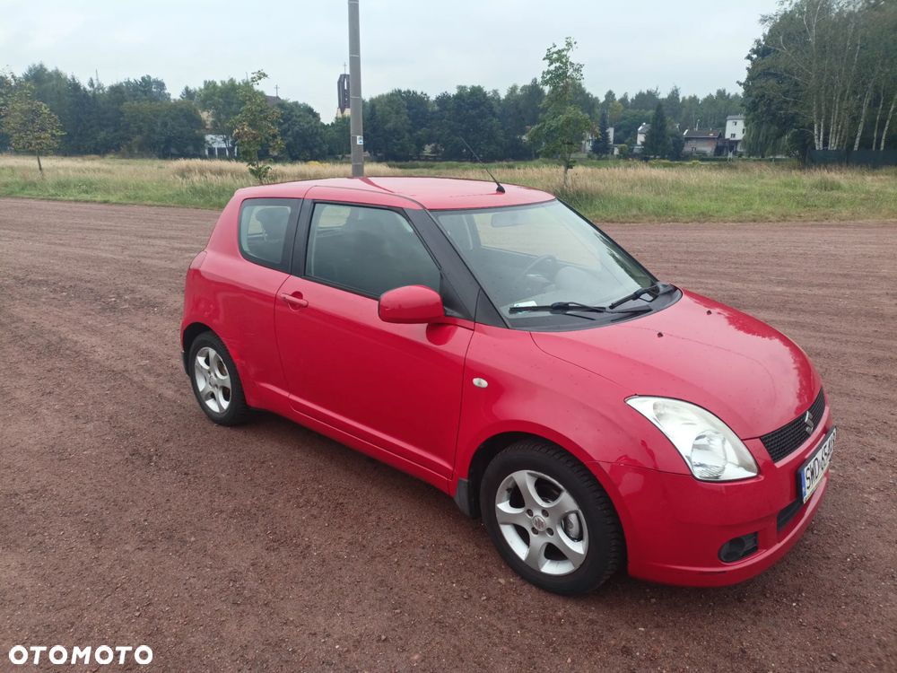 Suzuki Swift 1.3 Club - 3