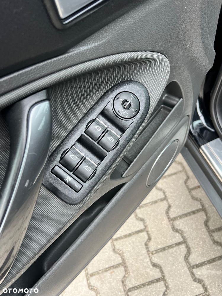 Ford Kuga 2.0 TDCi 4x4 Titanium - 9