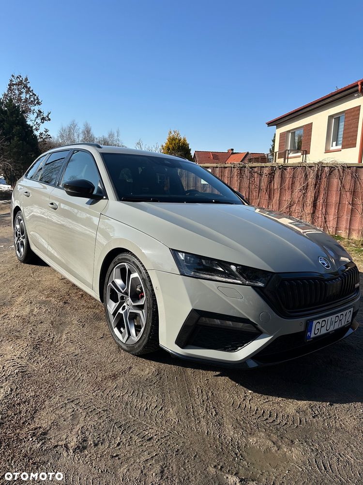 Skoda Octavia 2.0 TDI RS DSG - 1