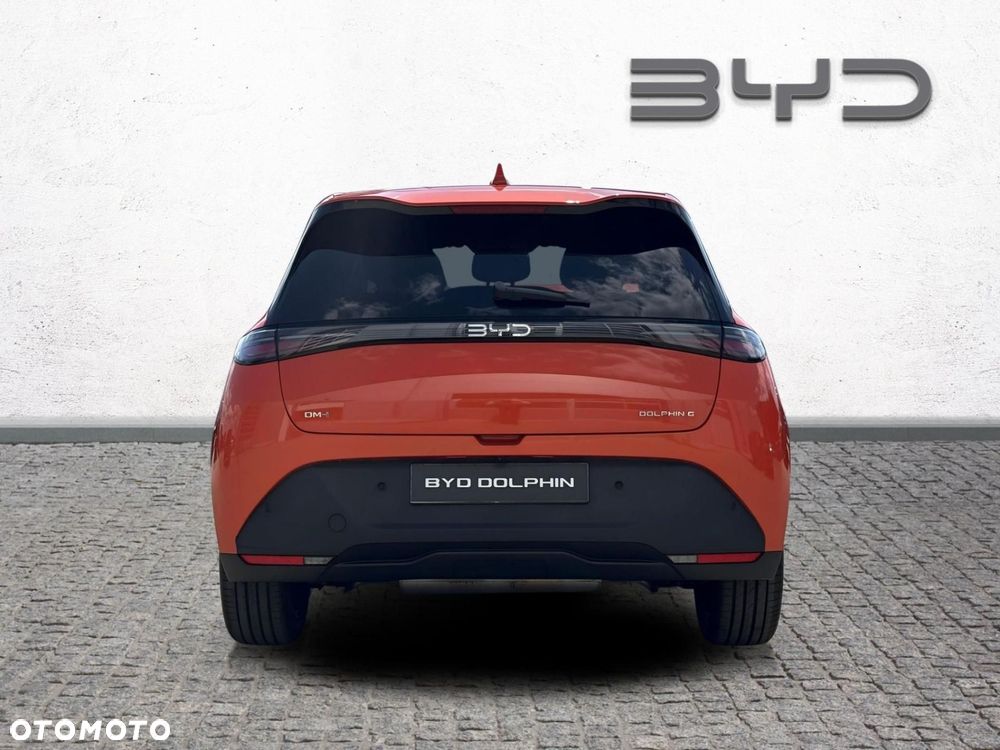 BYD Dolphin - 4