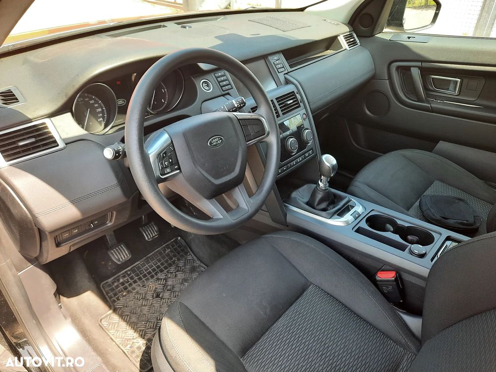 Land Rover Discovery Sport - 10
