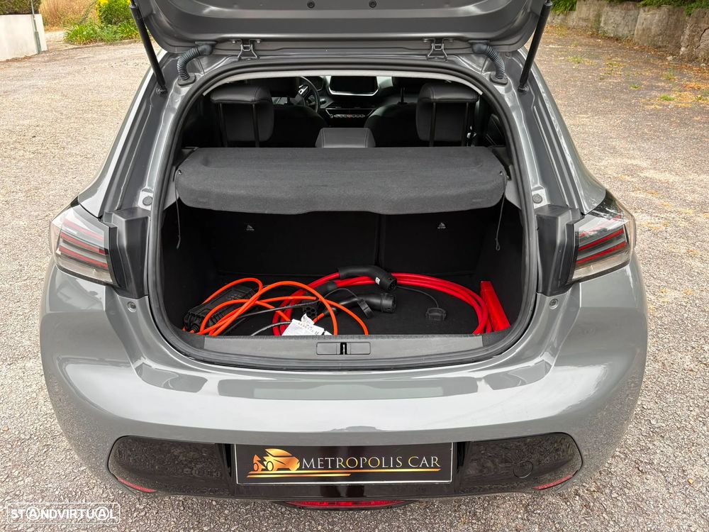 Peugeot e-208 Style - 11