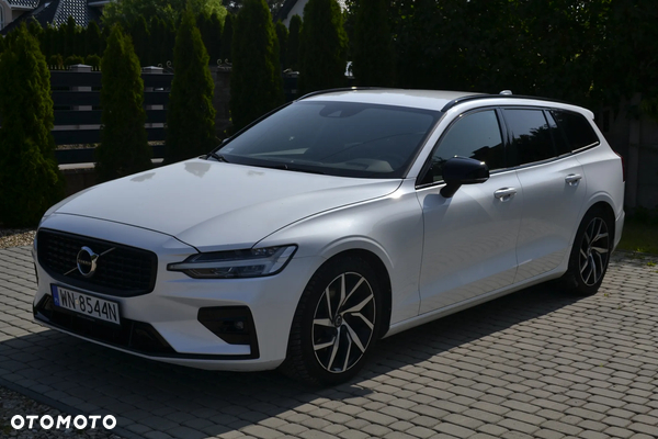 Volvo V60 B3 B R-Design