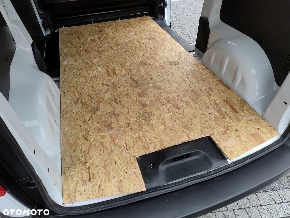 Opel VIVARO NOWY MODEL 1.5 Diesel (102KM) 6-BIEGÓW (L2H1) (EURO,6) KLIMA STAN IDEALNY NIE MA RDZY BEZWYPADKOWY SERWIS A.S.O. DO KOŃCA ! ! ! - 21