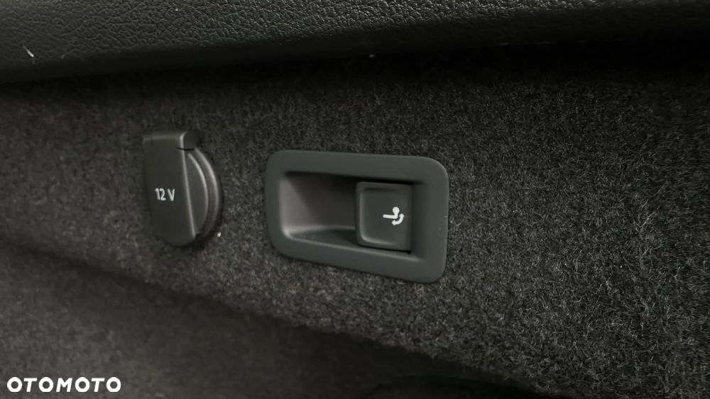 Volkswagen Passat Variant 2.0 TDI Bi-Turbo BMT 4Mot Highline DSG - 25