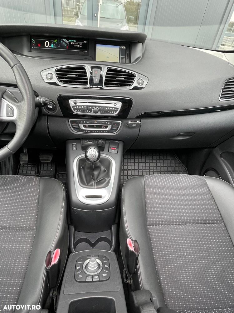Renault Grand Scenic TCe 130 Bose Edition - 18