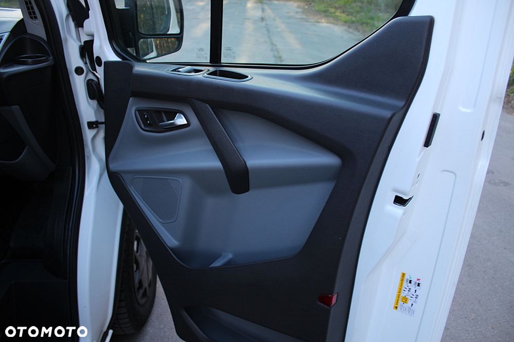 Ford Transit Custom - 19