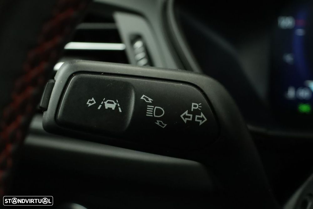 Ford Focus 1.0 EcoBoost MHEV ST-Line - 17