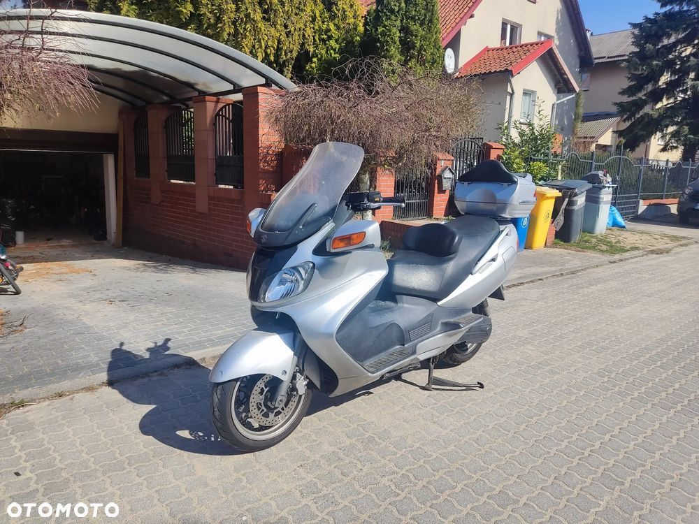 Suzuki Burgman - 1