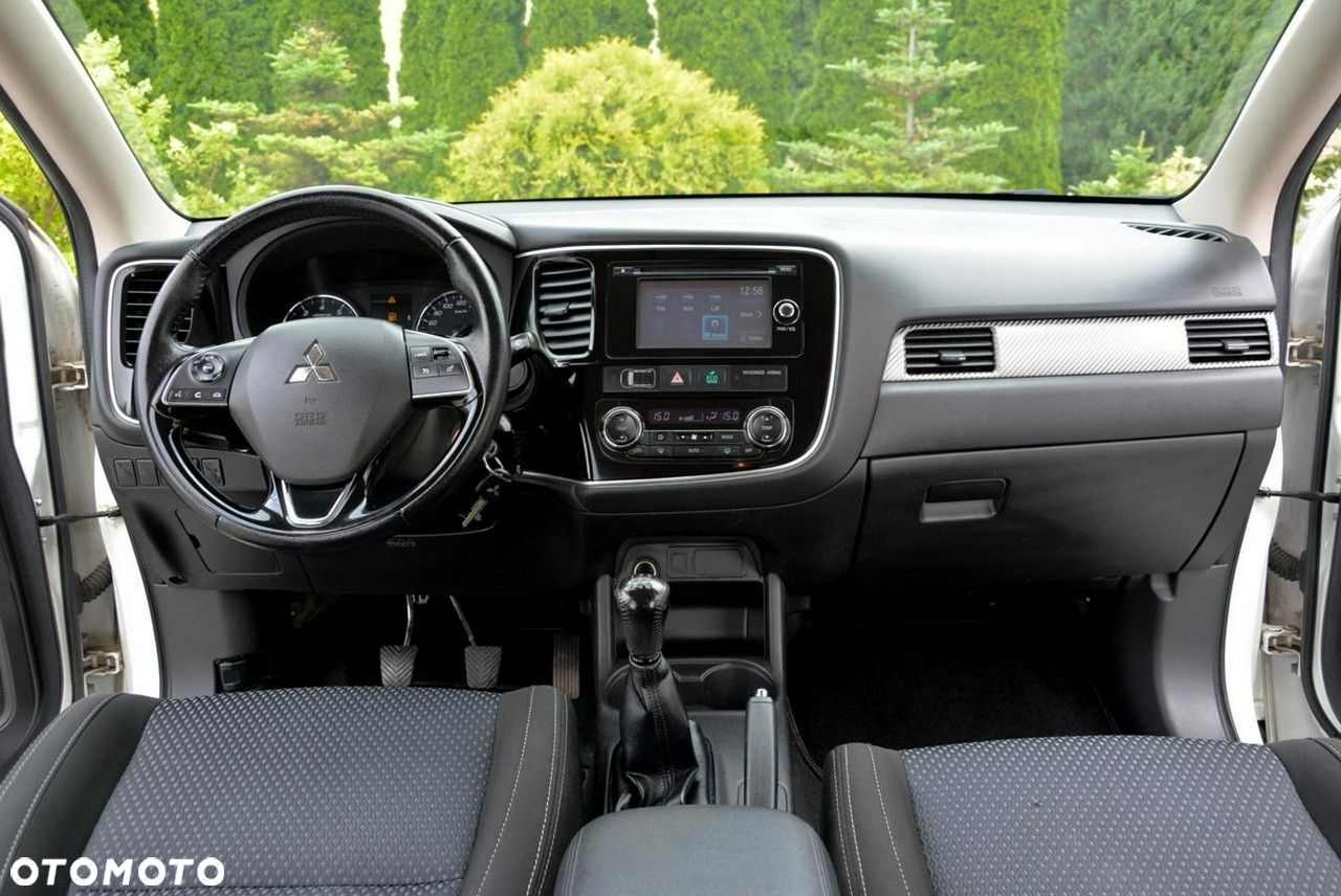 Mitsubishi Outlander 2.0 2WD Edition 100 - 24