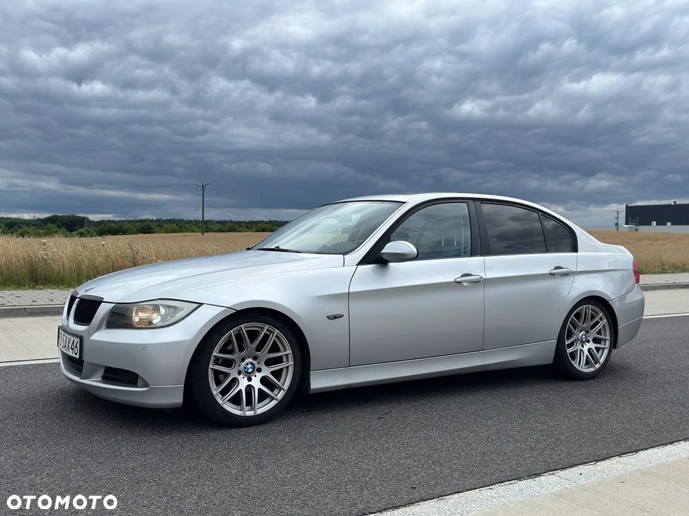 BMW Seria 3 320i - 1