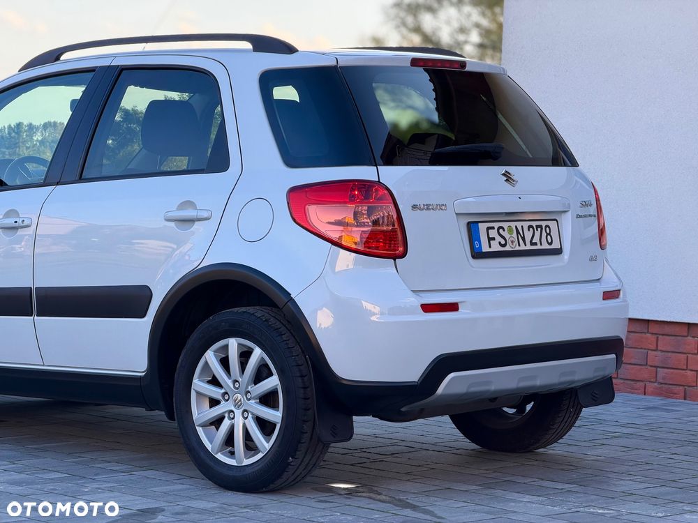 Suzuki SX4 1.6 VVT 4x4 Style - 17