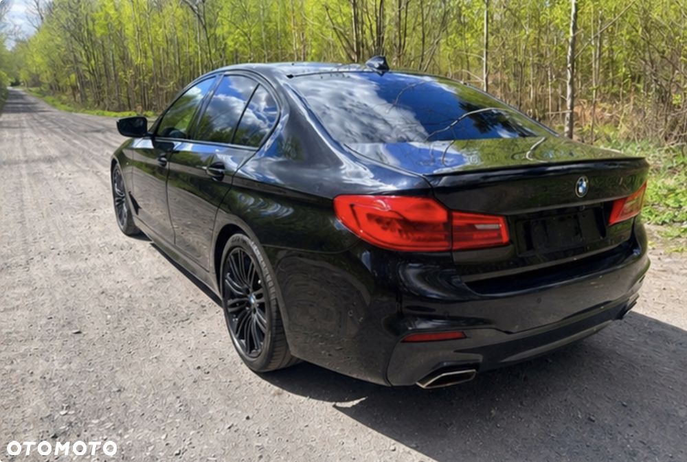 BMW Seria 5 540i xDrive - 9