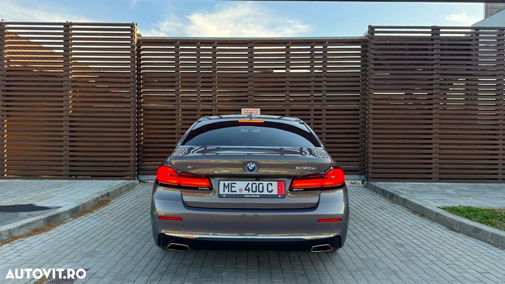 BMW Seria 5 530e xDrive Aut. Luxury Line - 10