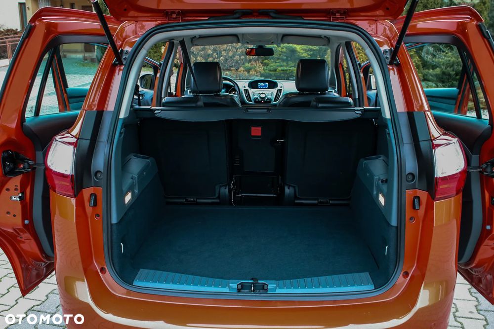 Ford Grand C-MAX 2.0 TDCi Champions Edition - 39