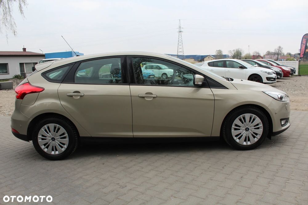 Ford Focus 1.0 EcoBoost Titanium - 8
