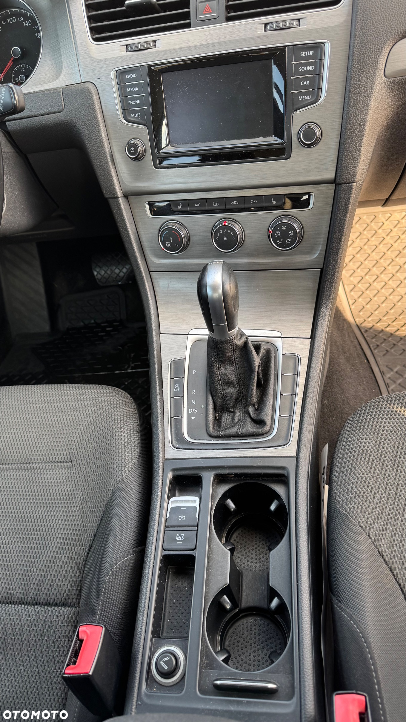 Volkswagen Golf VII 1.4 TSI BMT Highline DSG - 15