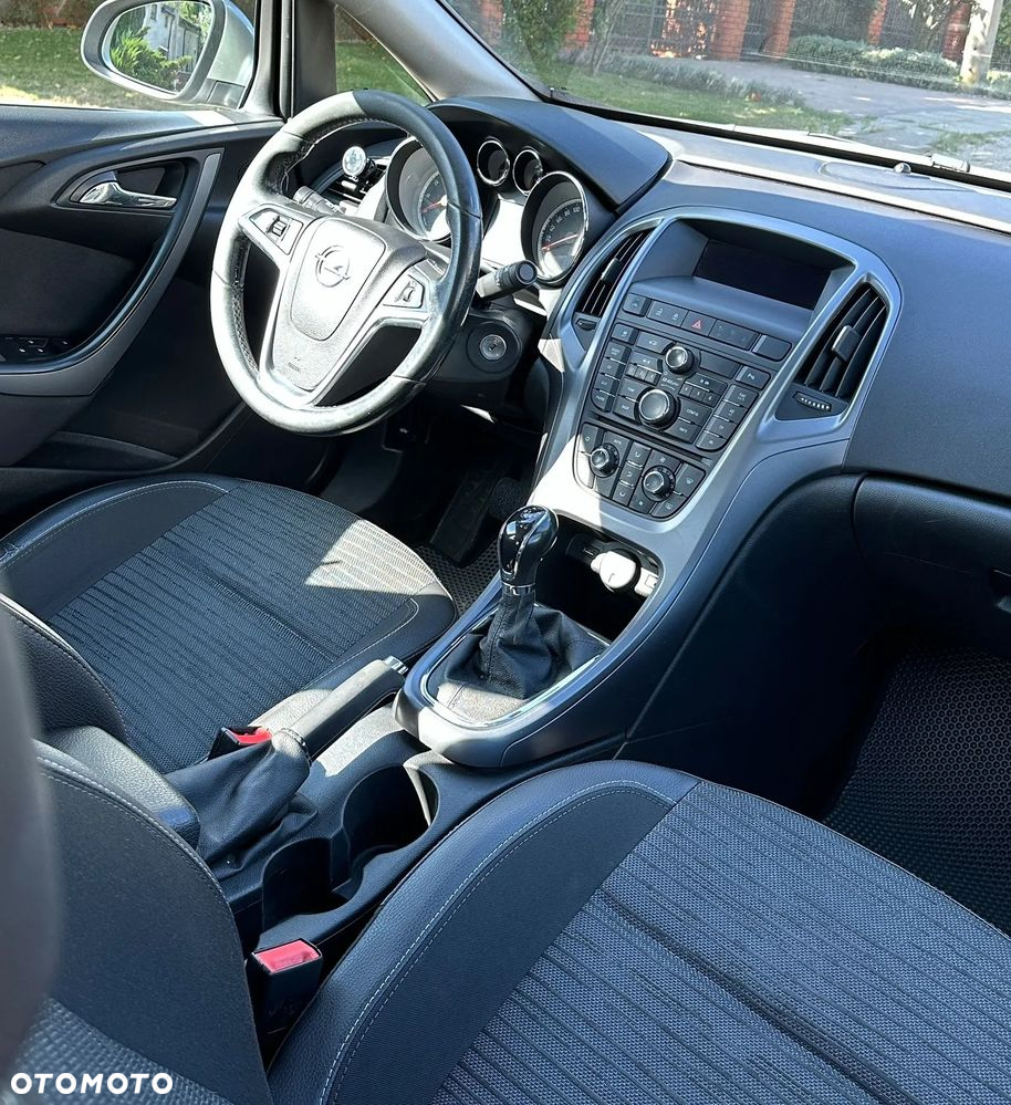 Opel Astra - 10