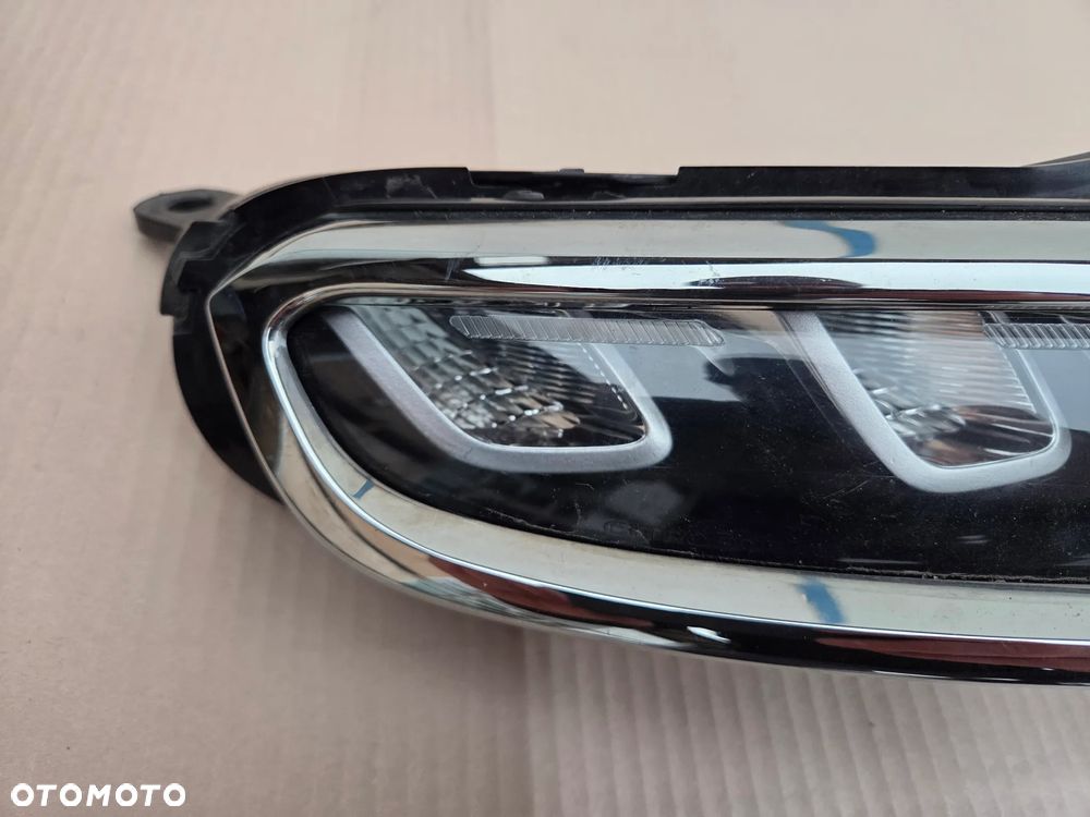 Światło do jazdy dziennej DRL LED prawy Citroen C3 III    9820877880 - 3