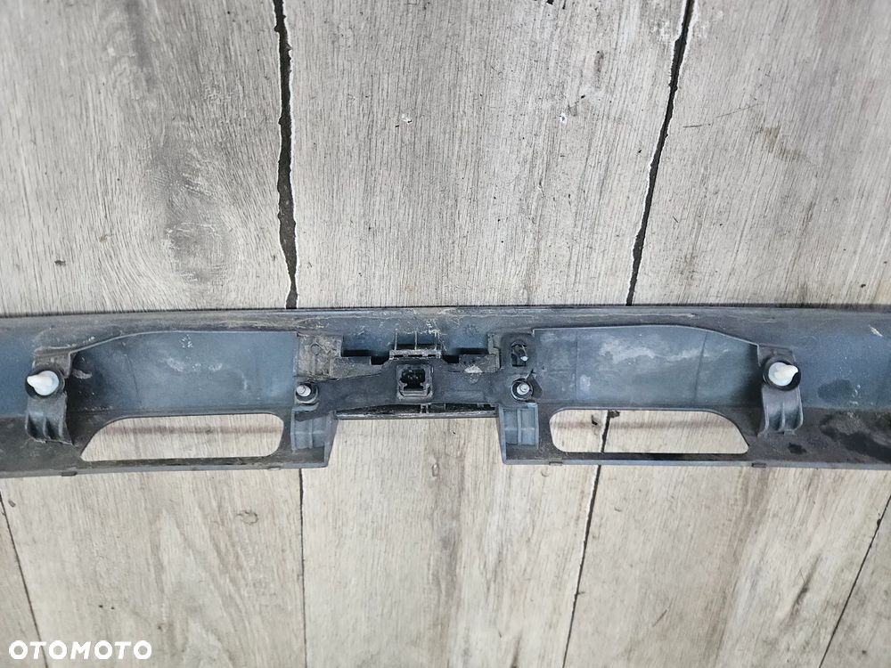 Listwa blenda mikrostyk klapy bagażnika PEUGEOT 5008 I KTPD 2010r 9684414777 - 3