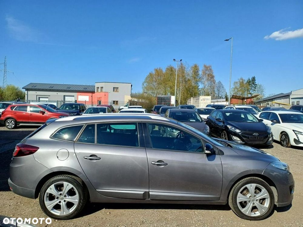Renault Megane ENERGY TCe 115 Start & Stop Bose Edition - 8