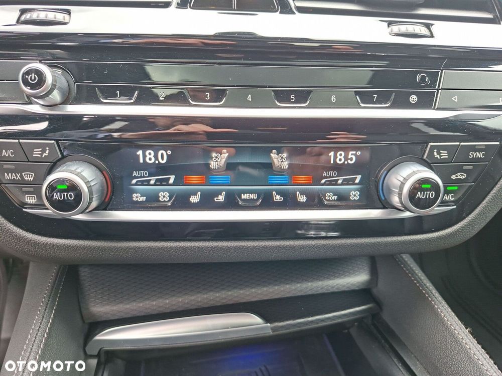 BMW Seria 5 520d xDrive MHEV M Sport sport - 27