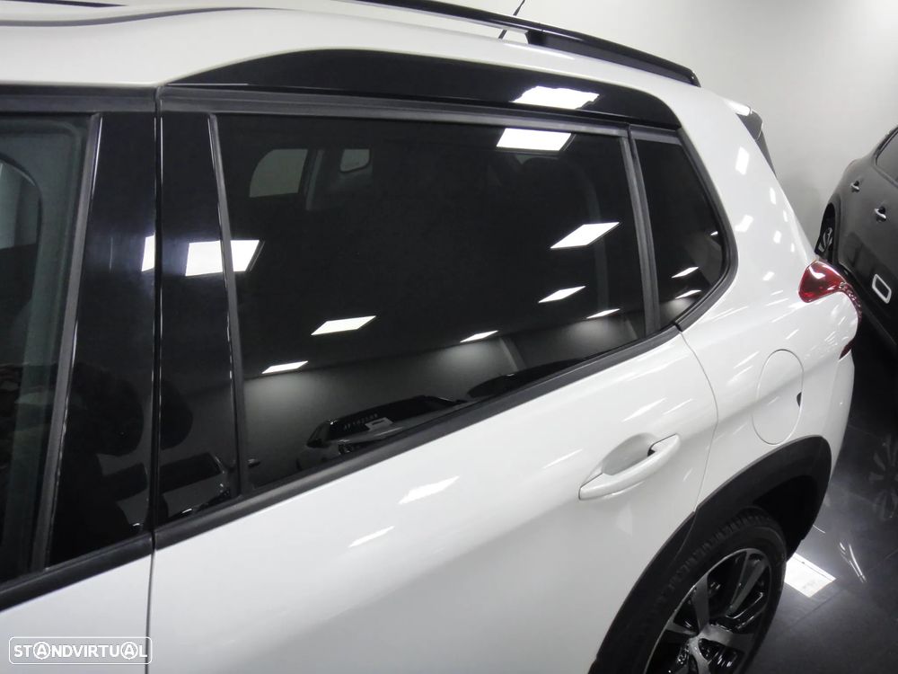 Peugeot 2008 PureTech 110 Stop&Start EAT6 GT-Line Edition - 8