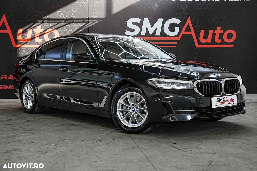 BMW Seria 5 530e Aut. Luxury Line - 14