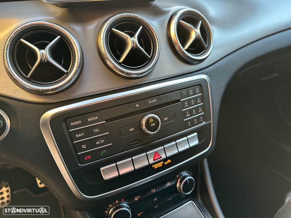 Mercedes-Benz CLA 180 d Shooting Brake AMG Line Aut. - 16