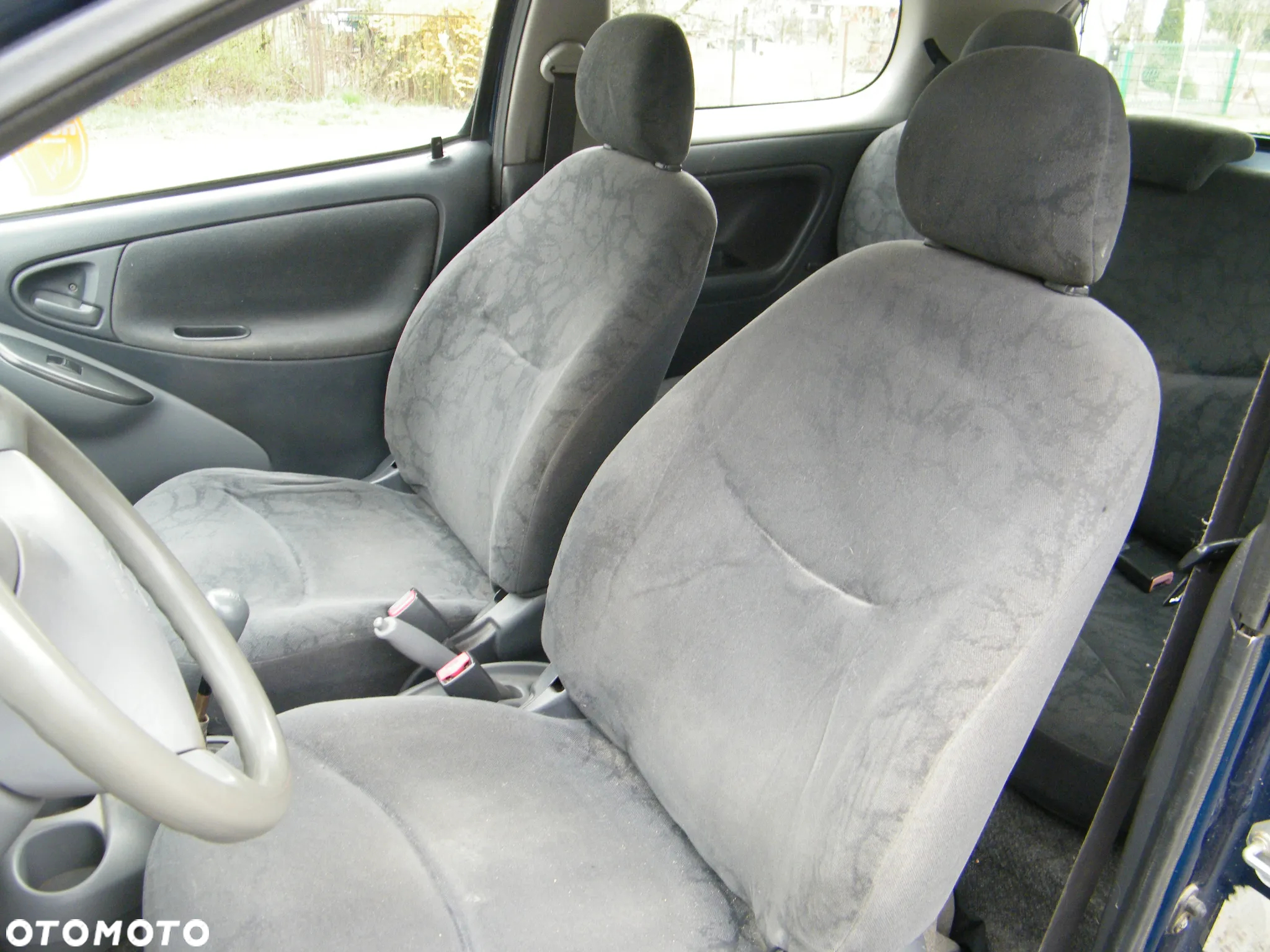 Toyota Yaris I 1.0 B 68KM silnik SCP10L lakier 8P4 - 8