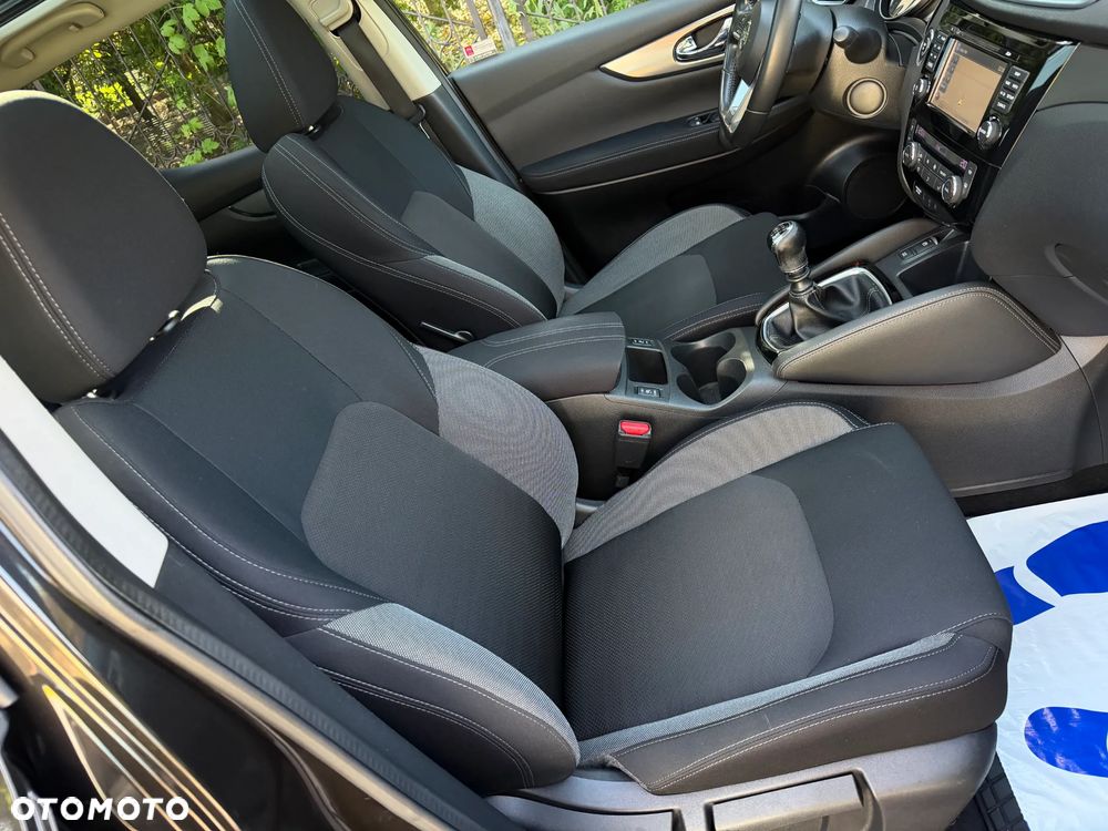 Nissan Qashqai 1.5 dCi N-Connecta - 16