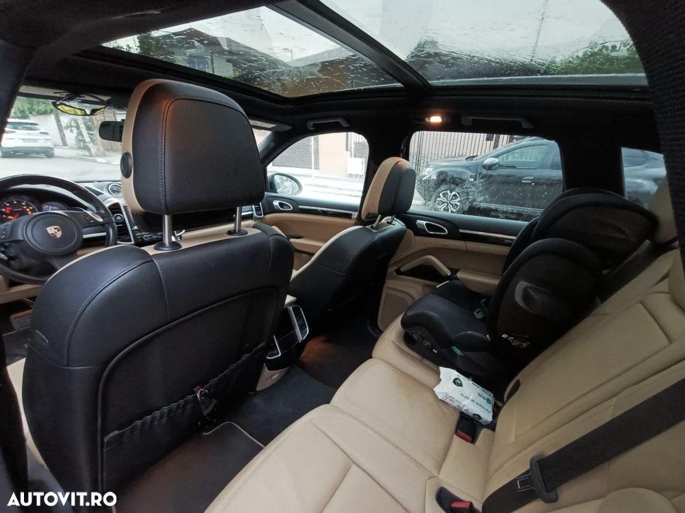 Porsche Cayenne - 3