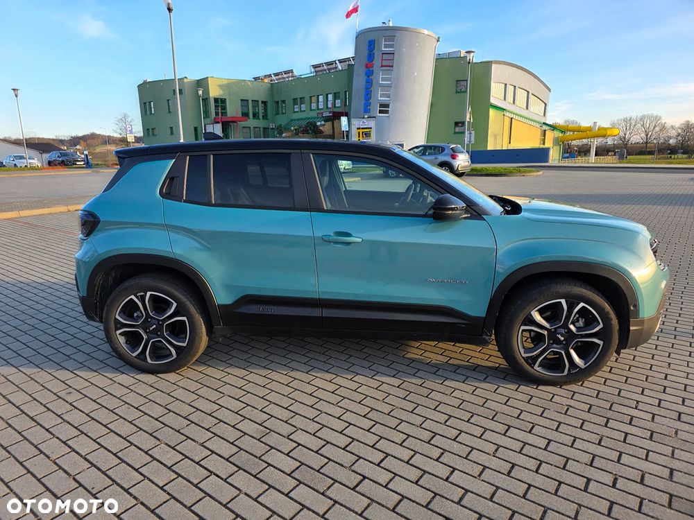 Jeep Avenger Summit - 3