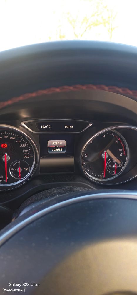 Mercedes-Benz CLA 180 - 1