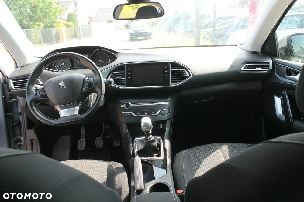 Peugeot 308 - 13