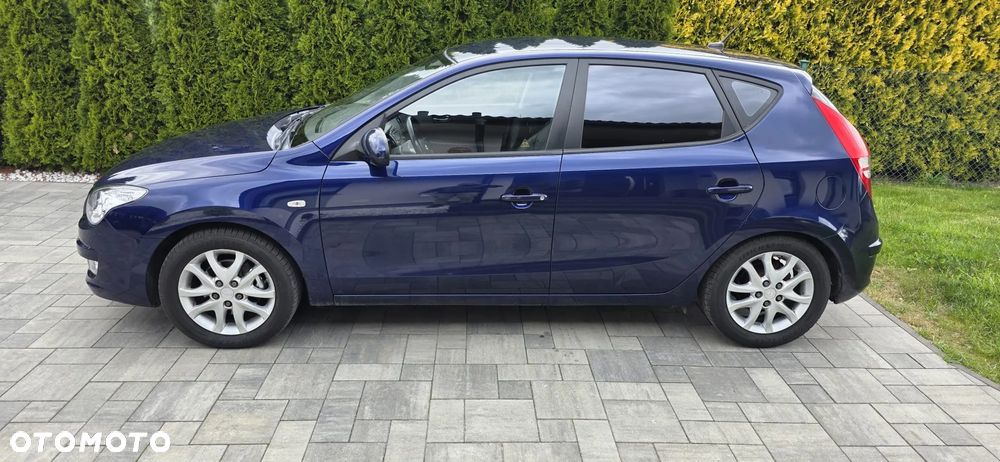Hyundai i30 2.0 Premium - 8