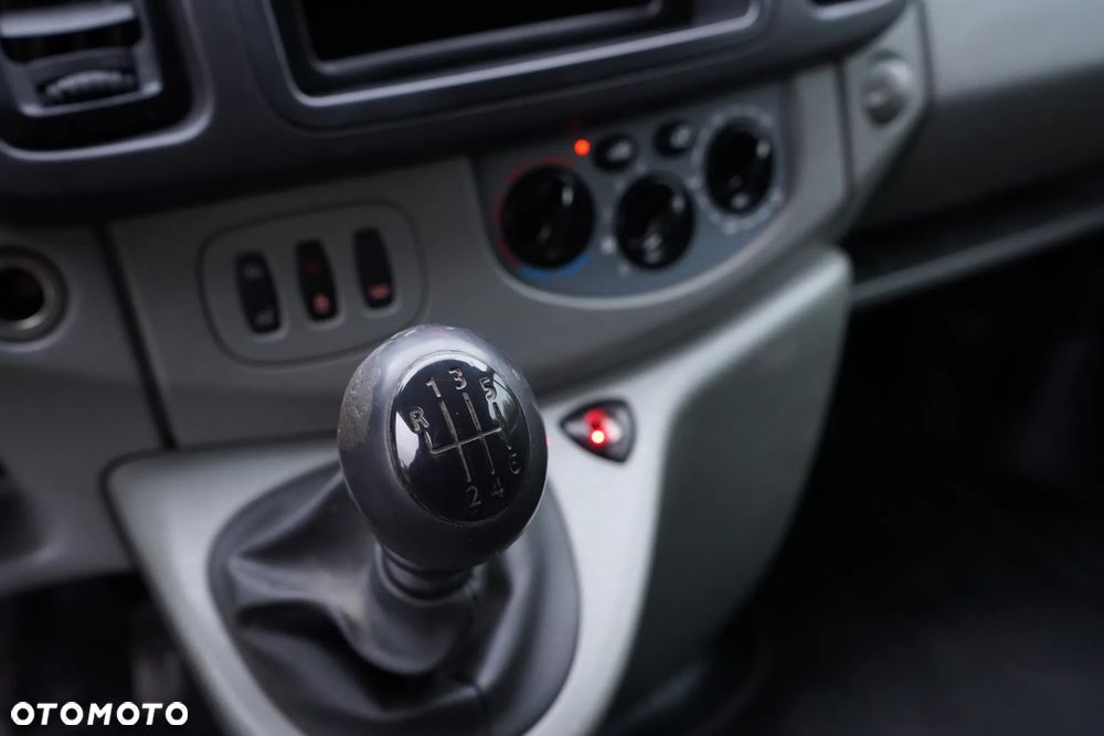 Opel Vivaro - 26
